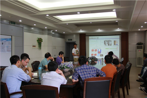 强磁场中心杜海峰博士做客固体所青年论坛 -中